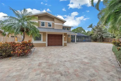 6070 Oakhurst Drive Seminole FL 33772