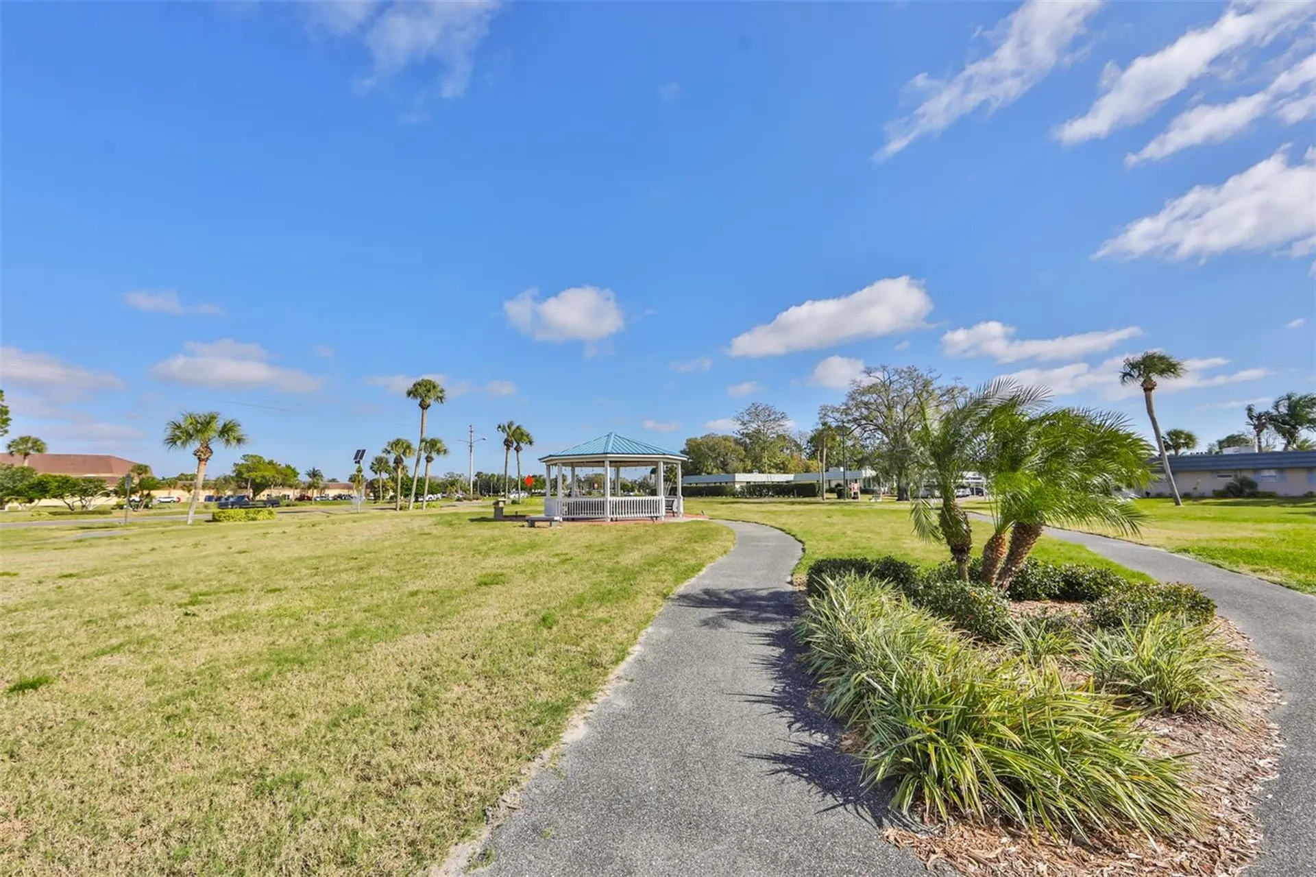 1318 Leland Drive Sun City Center FL 33573