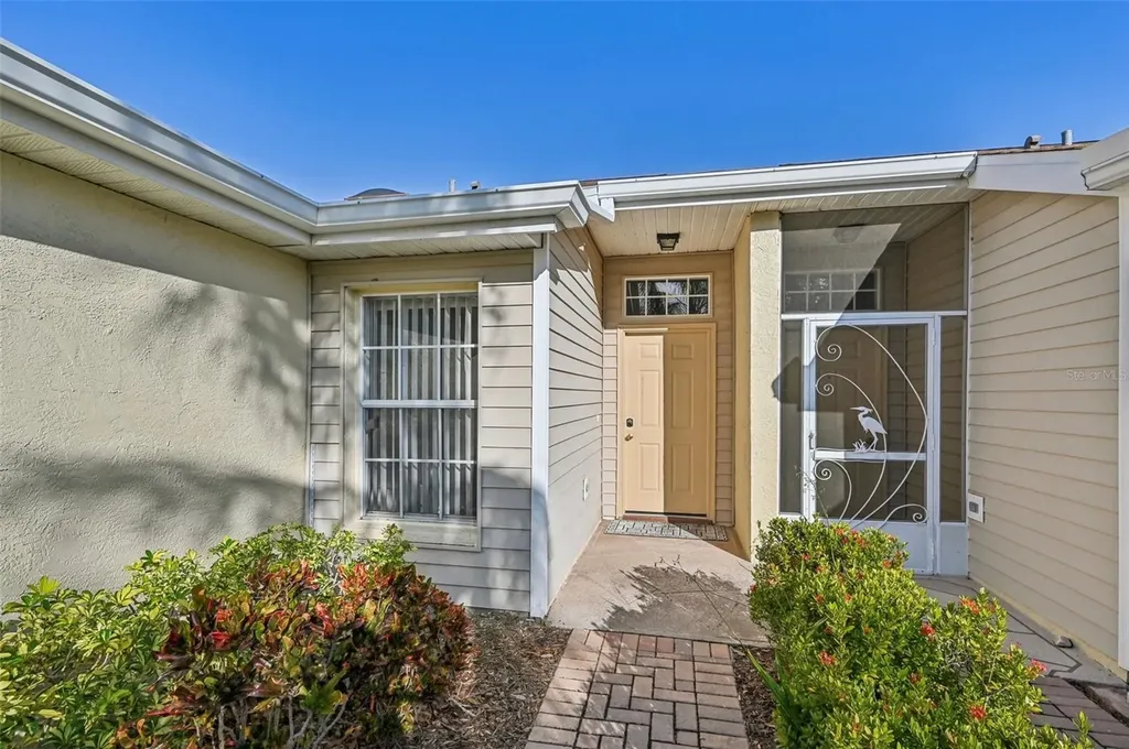 2315 New Orchard Court Sun City Center FL 33573