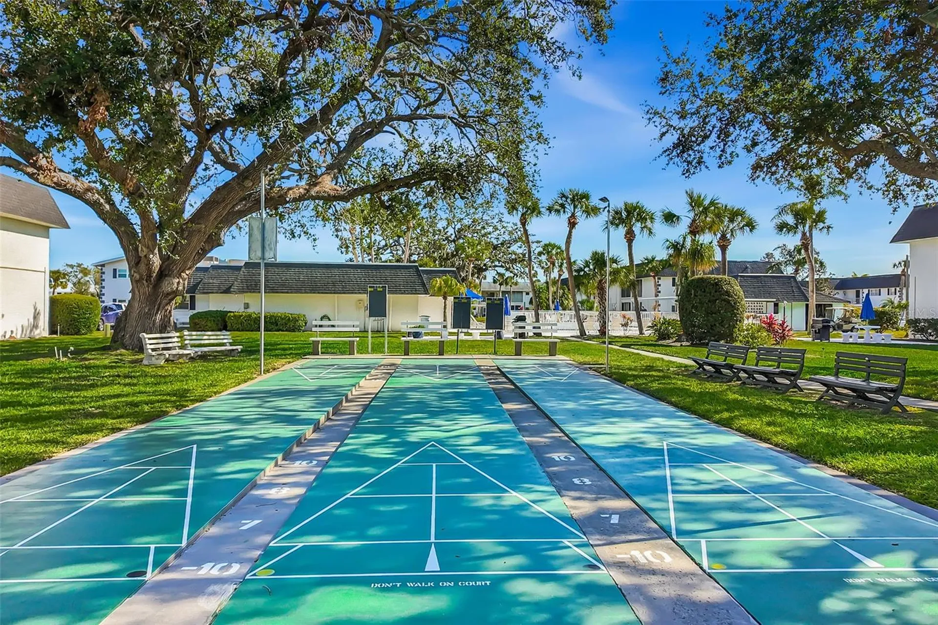 202 47th Avenue Drive W Bradenton FL 34207
