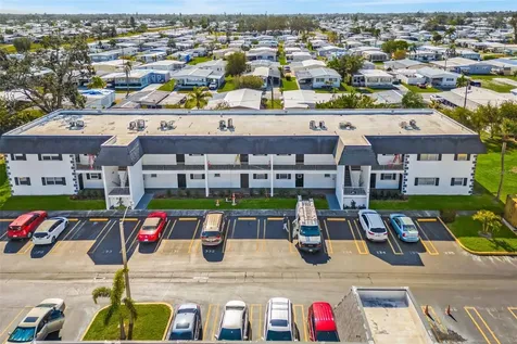 202 47th Avenue Drive W Bradenton FL 34207
