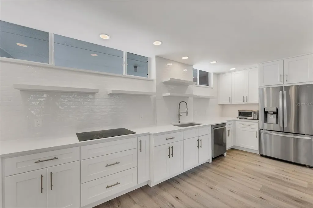 100 Sands Point Road Longboat Key FL 34228