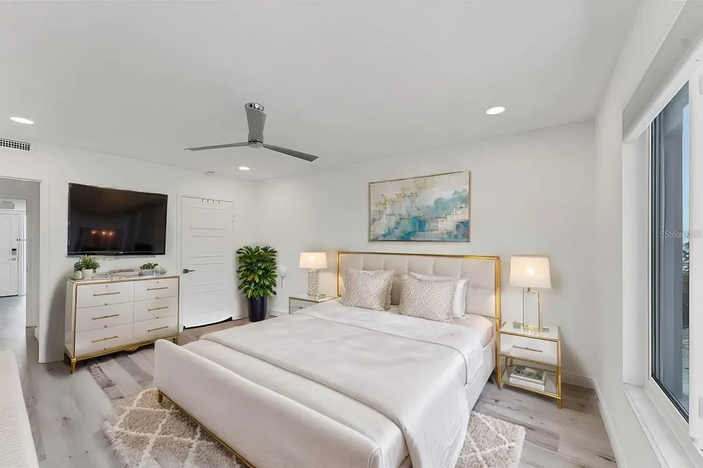 100 Sands Point Road Longboat Key FL 34228