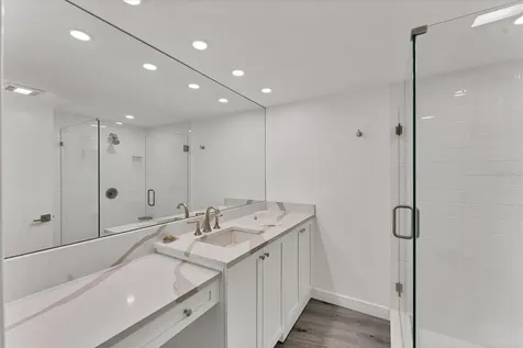100 Sands Point Road Longboat Key FL 34228
