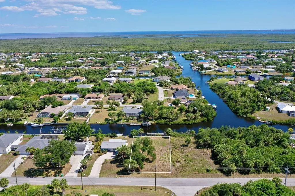 18401 Ohara Drive Port Charlotte FL 33948