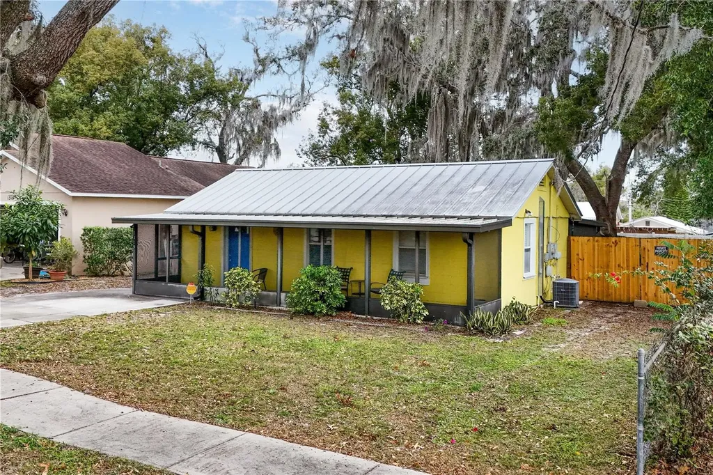 1319 Stowe Avenue Mount Dora FL 32757