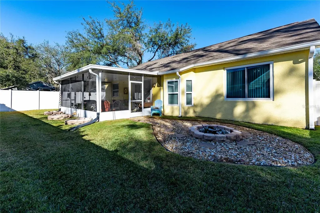 5215 New Brittany Lane Zephyrhills FL 33541