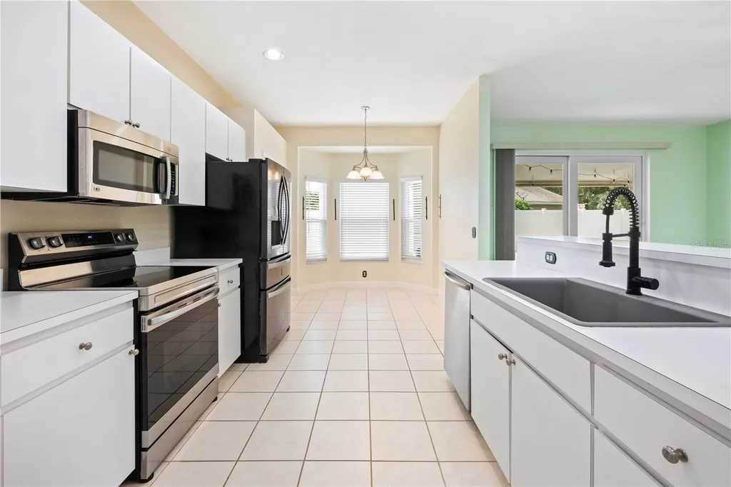 5215 New Brittany Lane Zephyrhills FL 33541