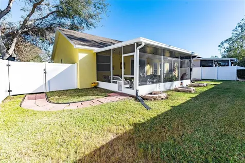 5215 New Brittany Lane Zephyrhills FL 33541
