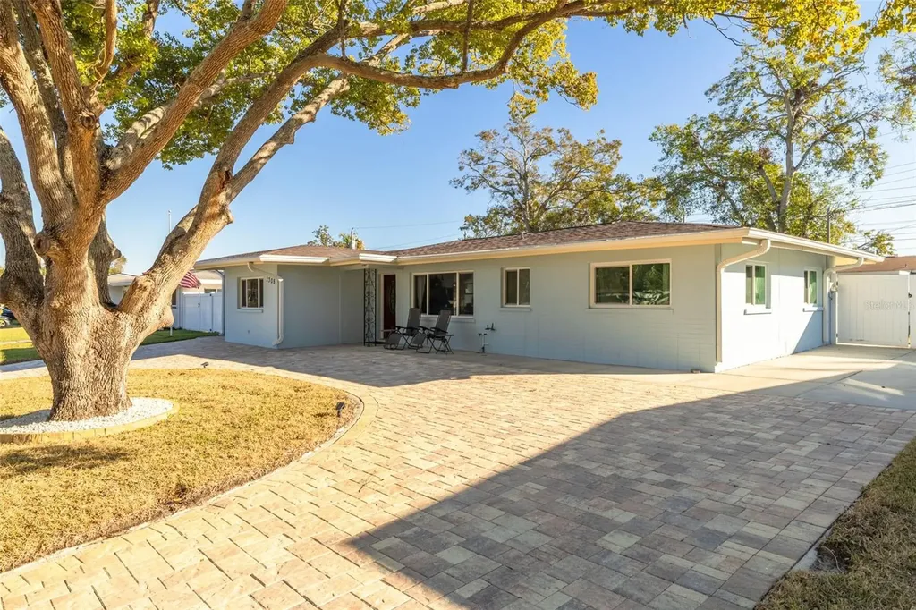 2308 Victory Avenue Largo FL 33770