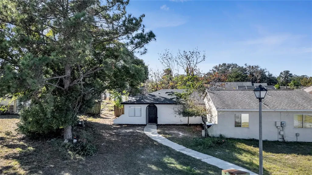 7429 Villas Oak Court Orlando FL 32835
