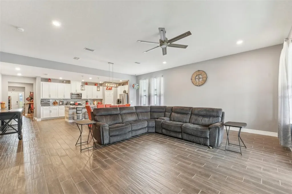 6028 Milestone Drive Apollo Beach FL 33572