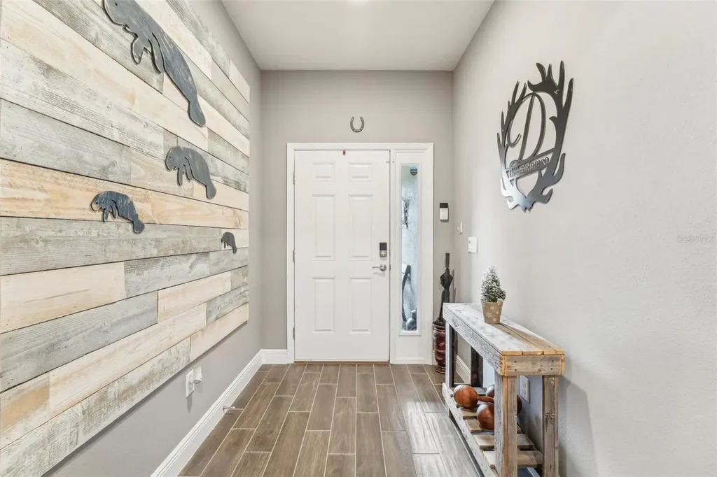 6028 Milestone Drive Apollo Beach FL 33572