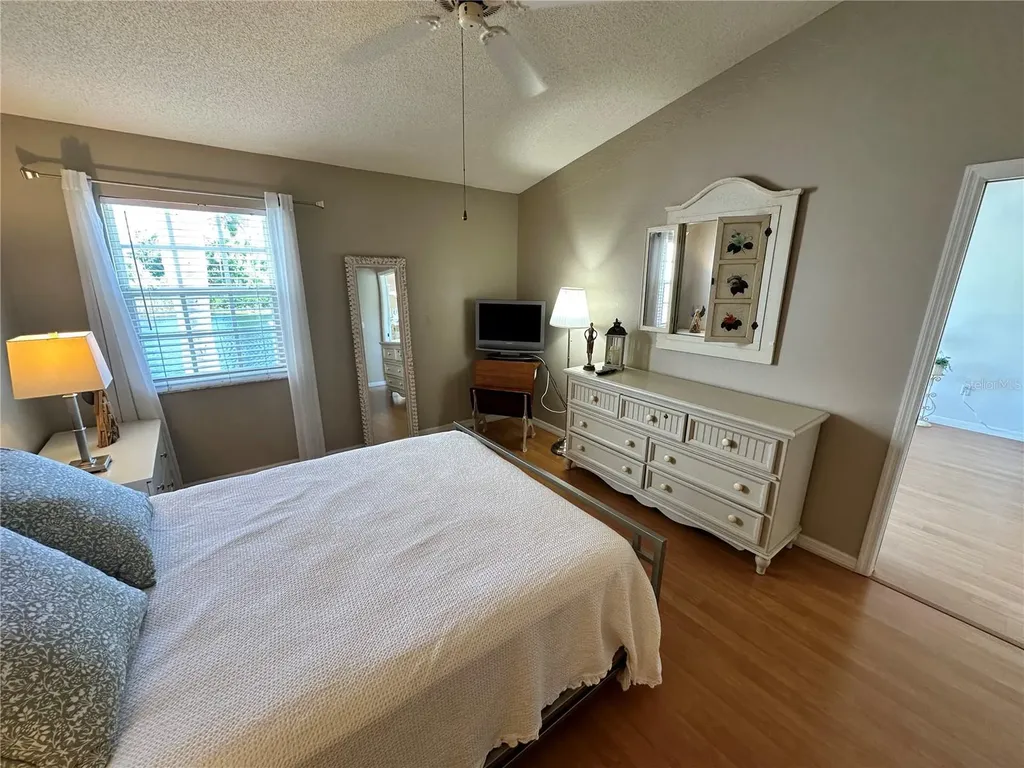 517 Woodstork Circle Bradenton FL 34209