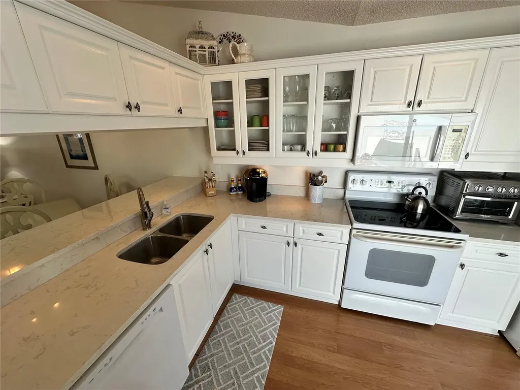 517 Woodstork Circle Bradenton FL 34209
