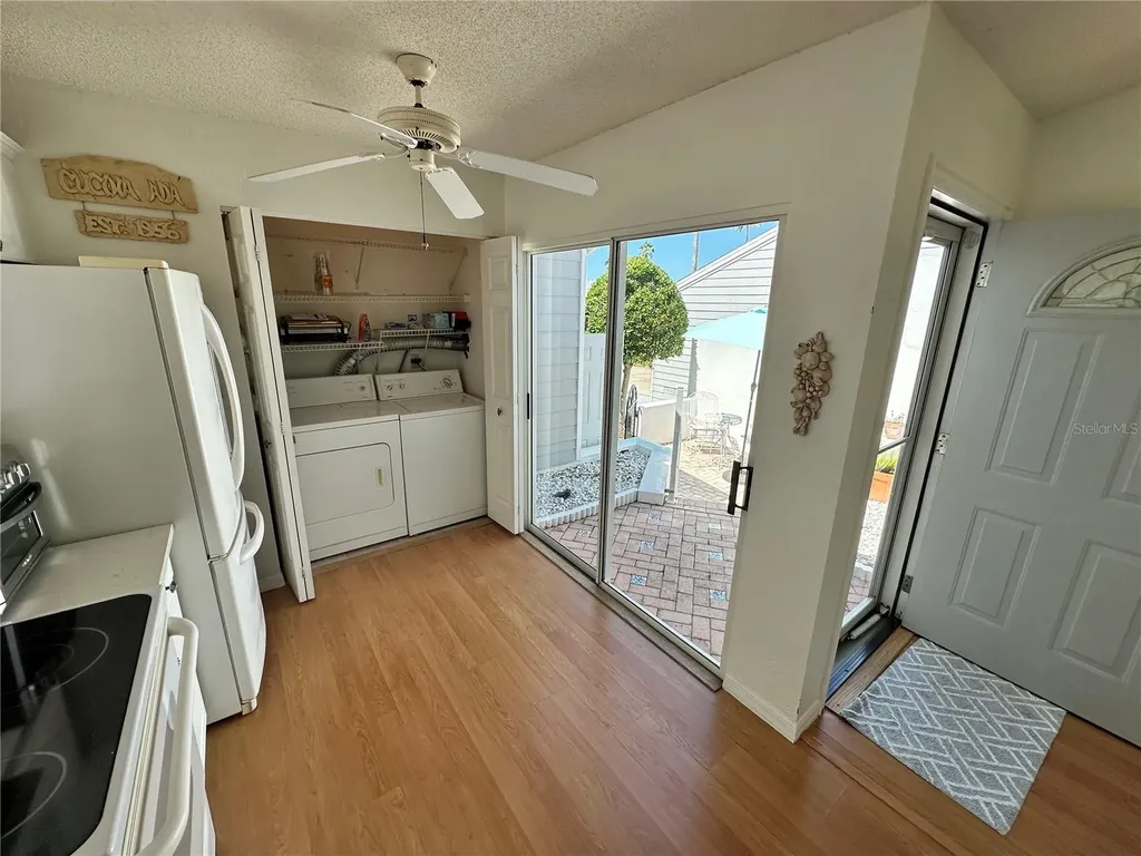 517 Woodstork Circle Bradenton FL 34209