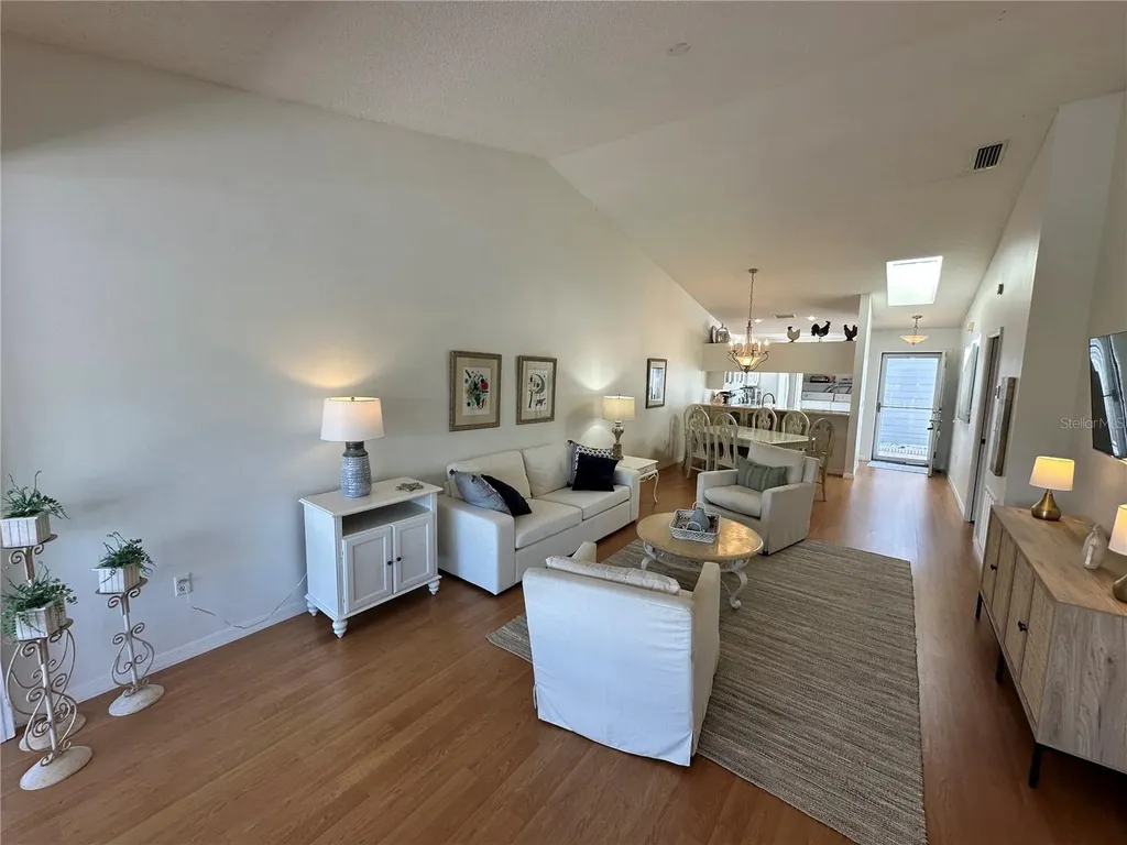 517 Woodstork Circle Bradenton FL 34209