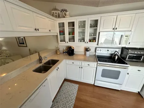 517 Woodstork Circle Bradenton FL 34209