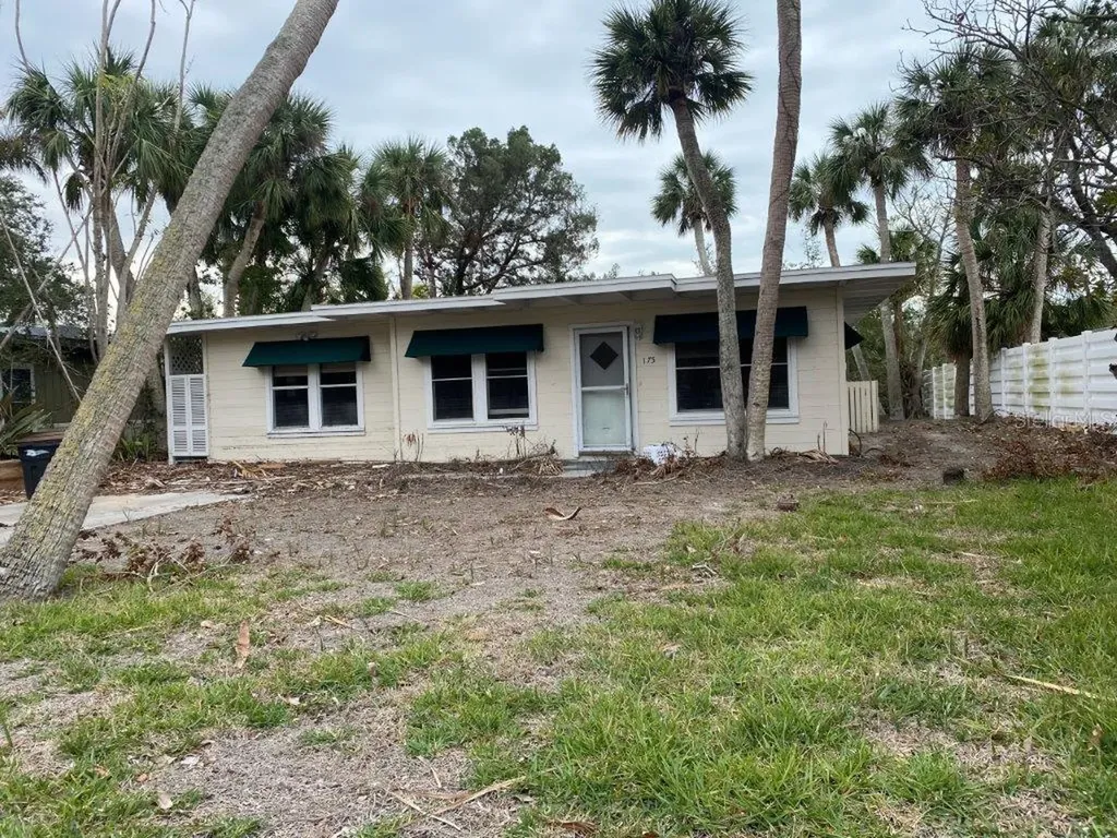 175 Island Circle Sarasota FL 34242