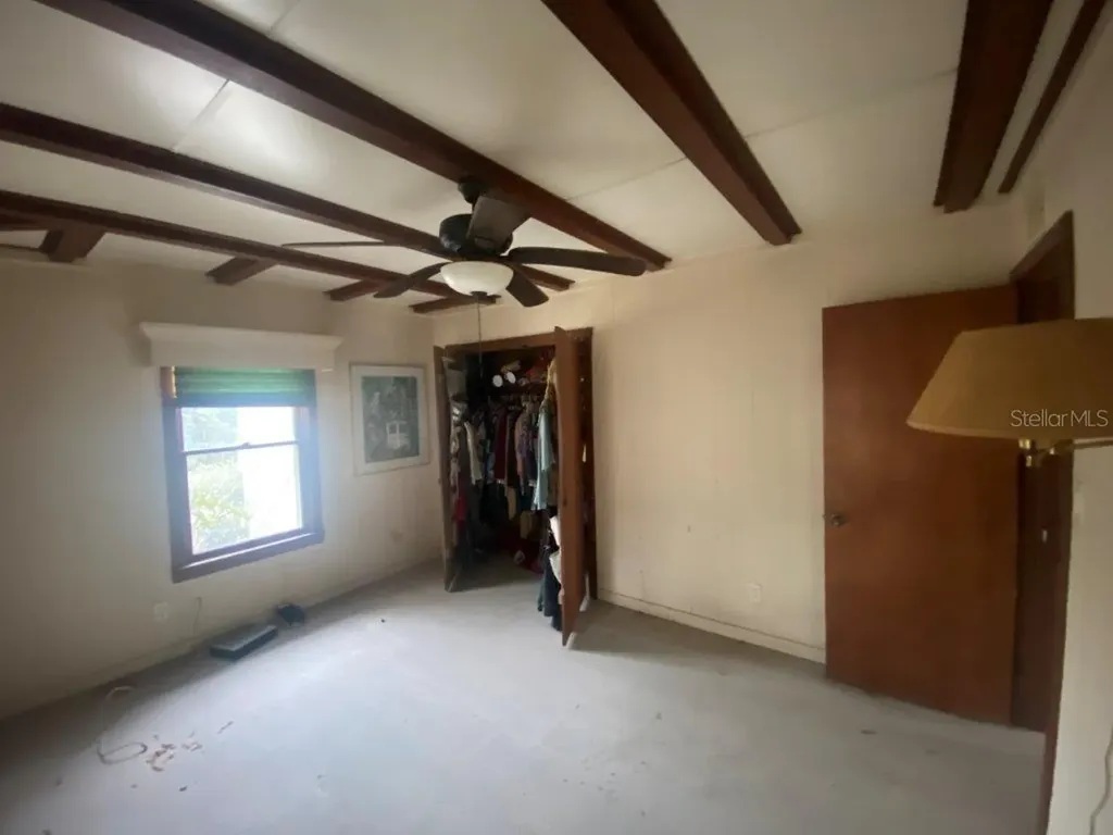 175 Island Circle Sarasota FL 34242