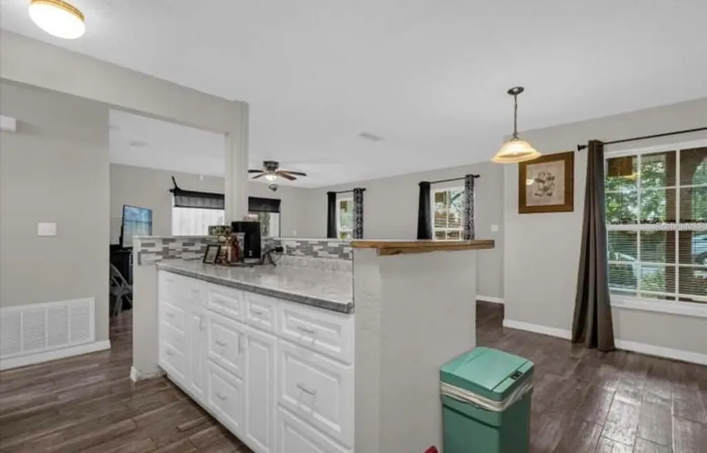 1783 Flores Court Orlando FL 32811