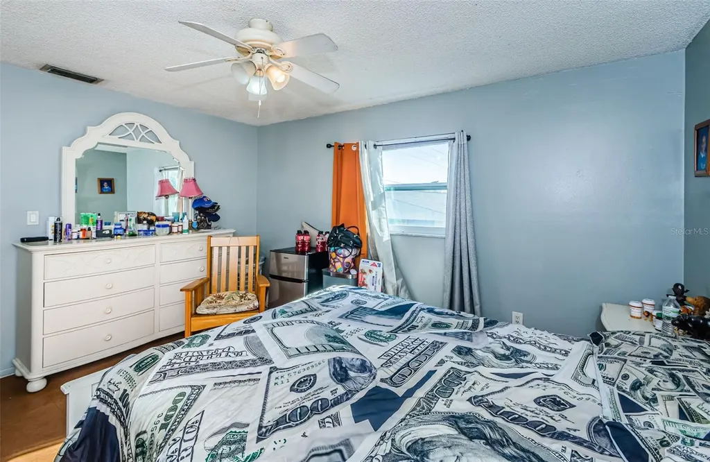 4573 Deltona Boulevard Spring Hill FL 34606
