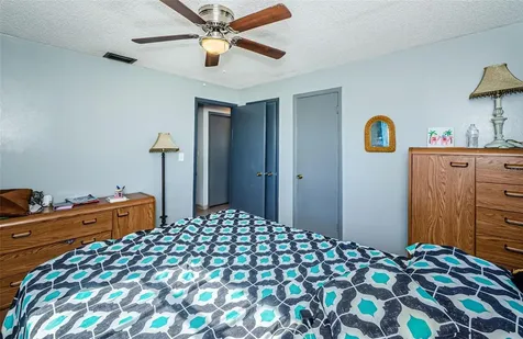 4573 Deltona Boulevard Spring Hill FL 34606