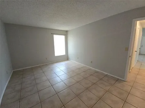 4031 Tumble Wood Trail Tampa FL 33613
