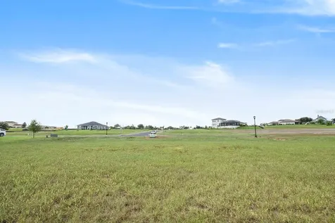 288 Caladium Avenue Lake Alfred FL 33850