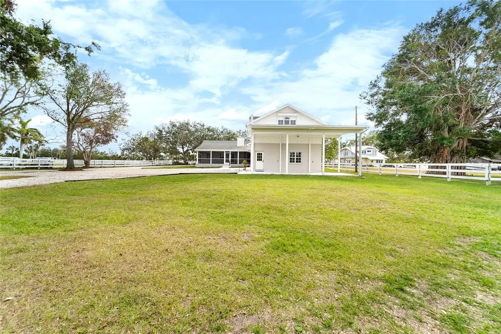 724 Bayshore Drive Terra Ceia FL 34250