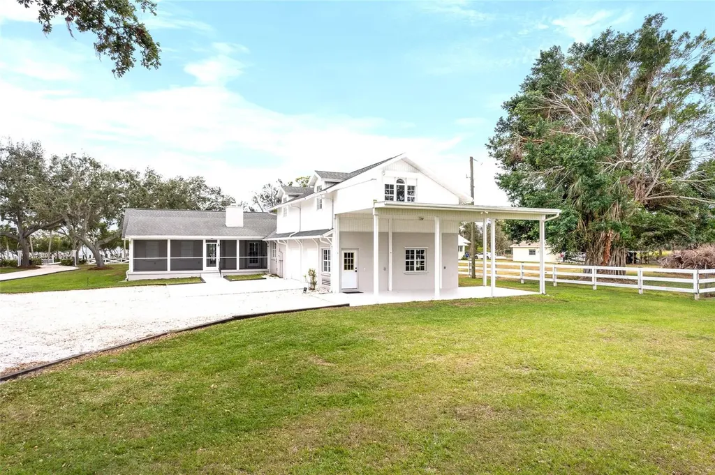 724 Bayshore Drive Terra Ceia FL 34250