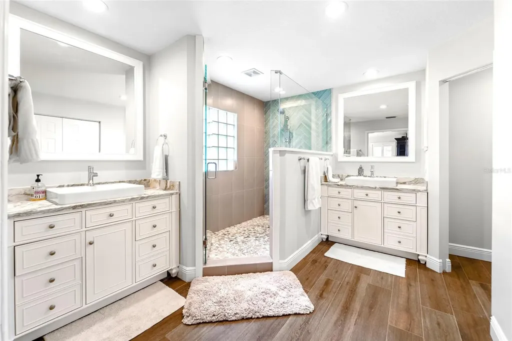 724 Bayshore Drive Terra Ceia FL 34250