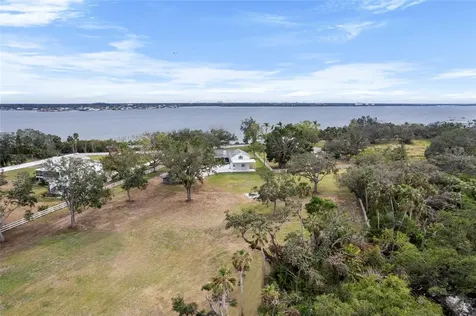 724 Bayshore Drive Terra Ceia FL 34250