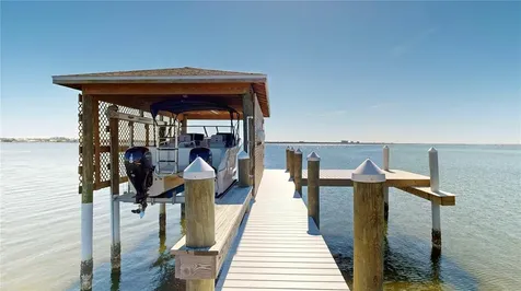 724 Bayshore Drive Terra Ceia FL 34250