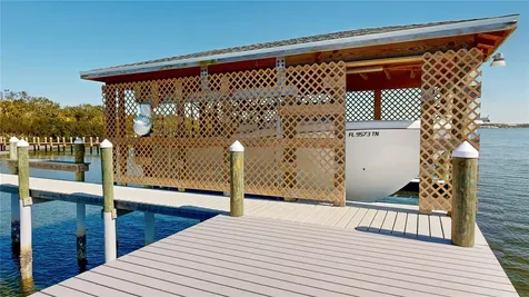724 Bayshore Drive Terra Ceia FL 34250