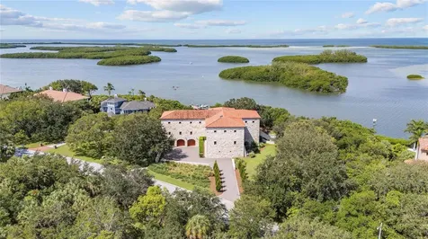 1571 Oceanview Drive St Petersburg FL 33715
