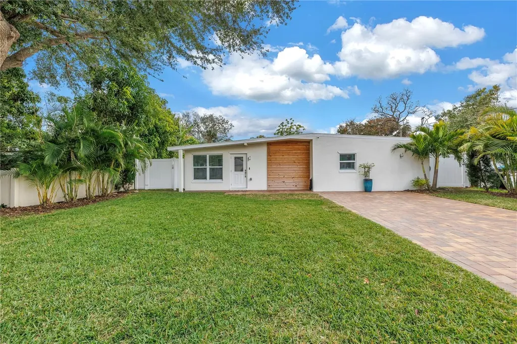 4104 W Marietta Street Tampa FL 33616