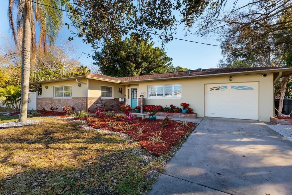 110 92nd Avenue NE St Petersburg FL 33702