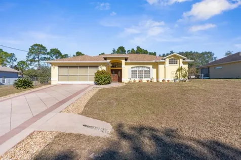 11271 Frigate Bird Avenue Weeki Wachee FL 34613