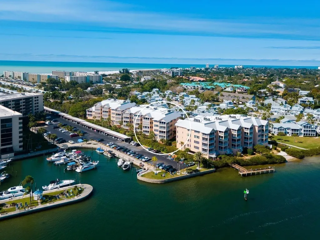 1260 Dolphin Bay Way Sarasota FL 34242