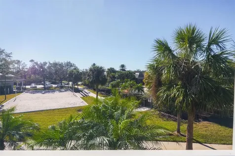 8932 Manor Loop Lakewood Ranch FL 34202