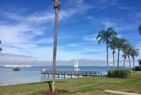 6211 Sun Boulevard St Petersburg FL 33715