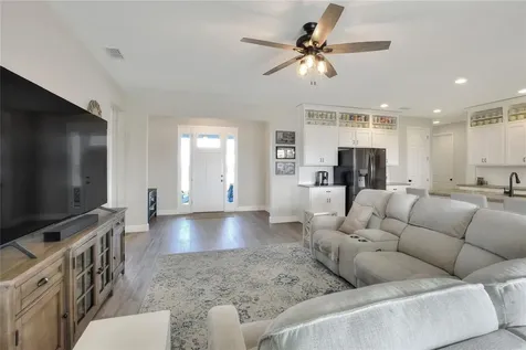 1138 Enclave Court Auburndale FL 33823