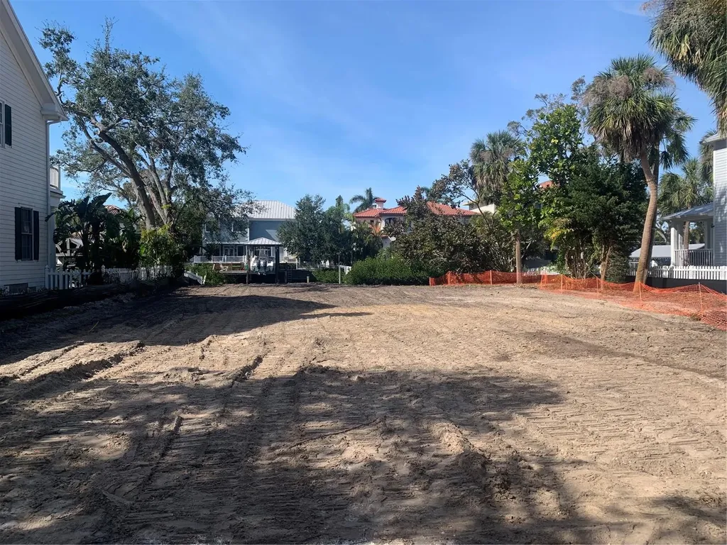 5123 W Neptune Way Tampa FL 33609
