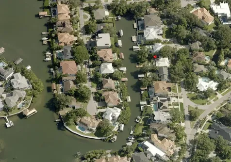 5123 W Neptune Way Tampa FL 33609