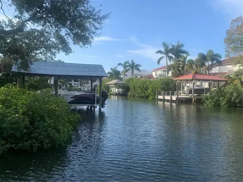 5123 W Neptune Way Tampa FL 33609