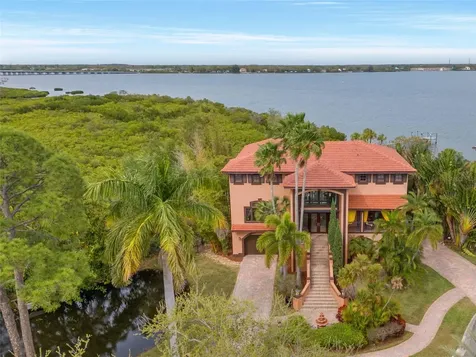 111 Wateredge Court Safety Harbor FL 34695