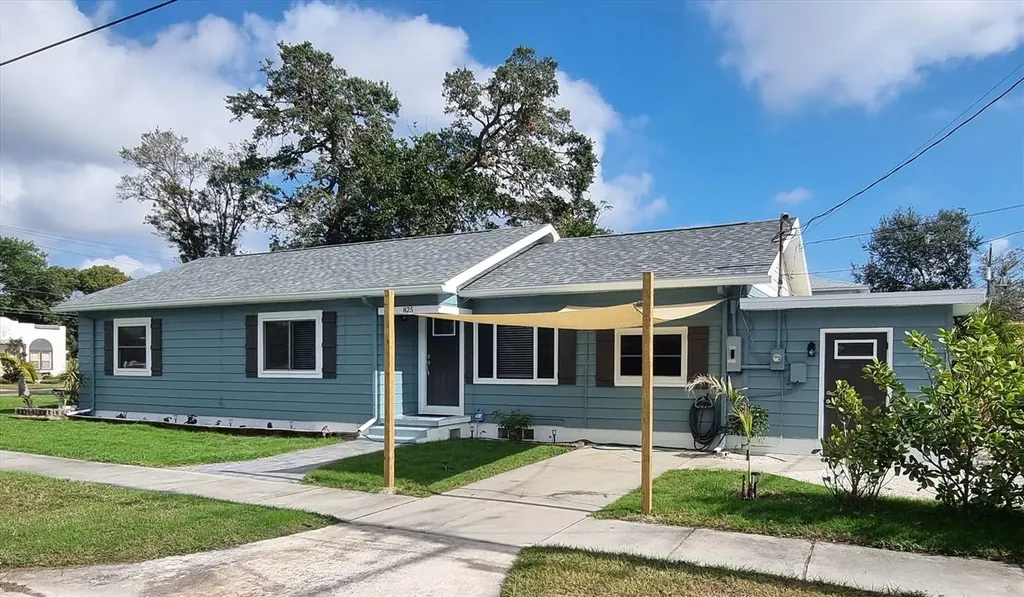 825 46th Street N St Petersburg FL 33713