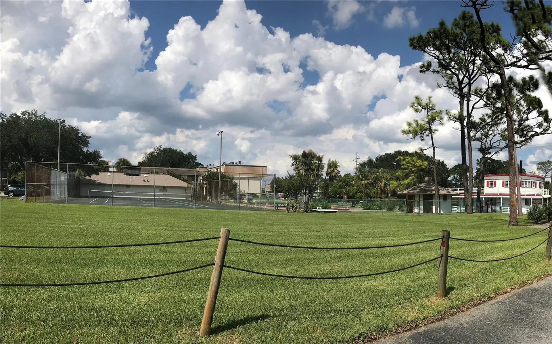 6039 Village Circle Orlando FL 32822