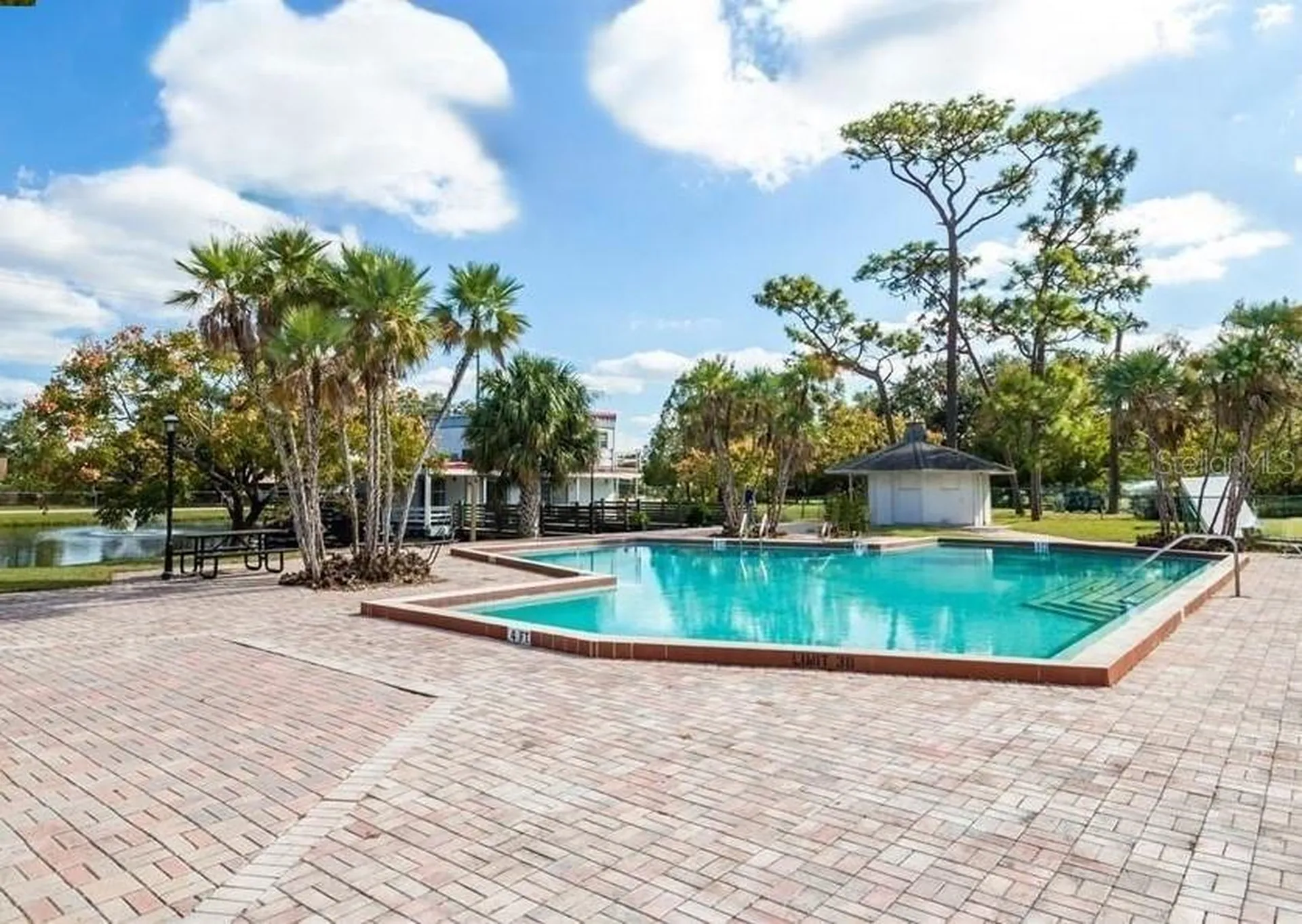 6039 Village Circle Orlando FL 32822